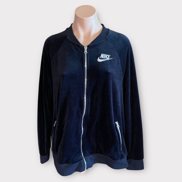 Nike Women’s Plus Size 1X Black Velour Full Zip Track Jacket - Picture 1 of 9